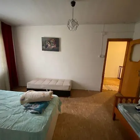 Villa 4+1 Bahceli 2 Katli Mustakil Ev *