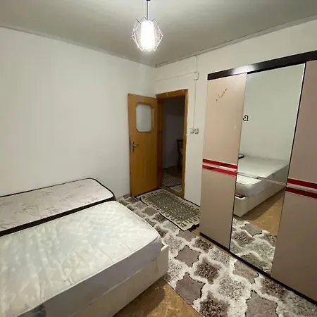 Villa 4+1 Bahceli 2 Katli Mustakil Ev Lapseki