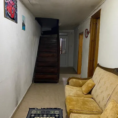 4+1 Bahceli 2 Katli Mustakil Ev Villa *